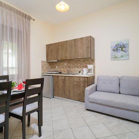 Maria Dina Apartments 1 Potos Bagian luar foto
