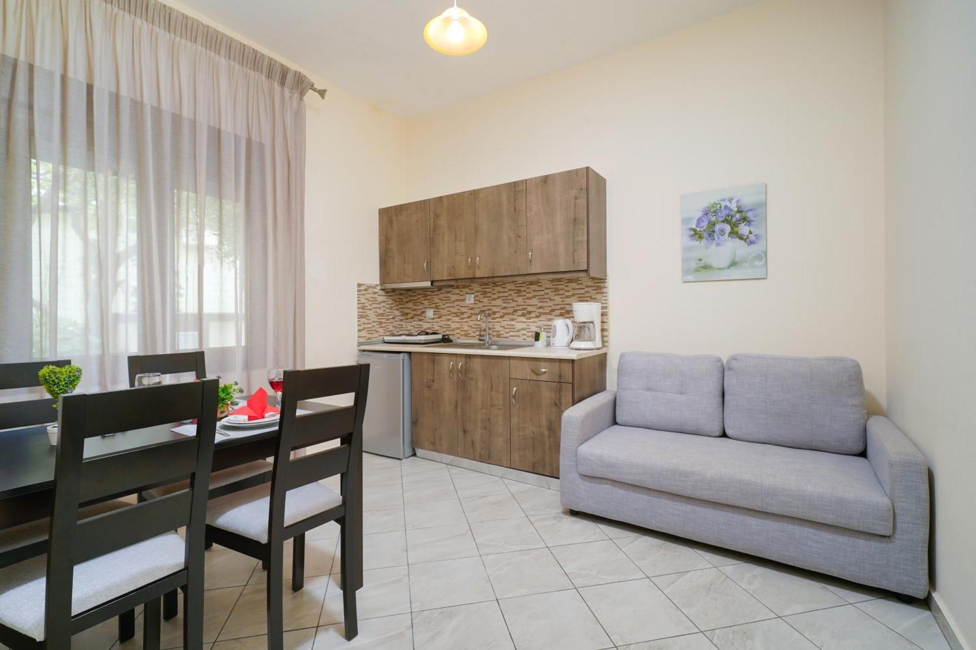 Maria Dina Apartments 1 Potos Bagian luar foto